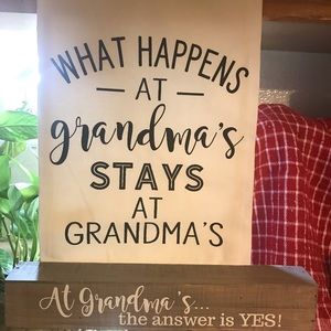 Grandma Themed Kitchen Towel & Sign Set ♥️🤫🤐😜